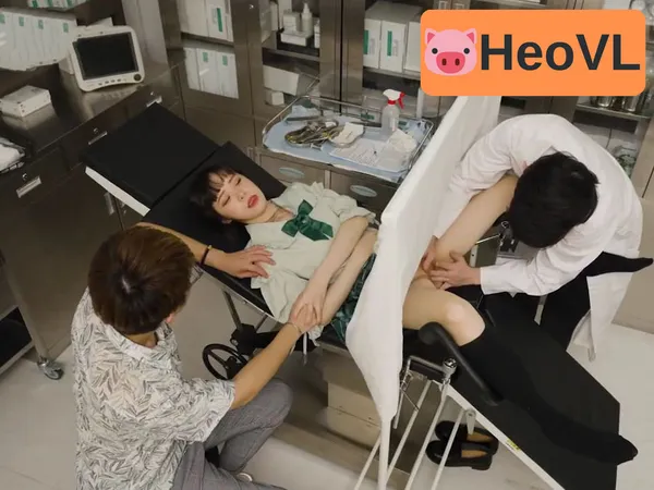 naruto phim sex Chồng dẫn vợ đi khám phụ khoa gặp phải bác sĩ nam biến thái